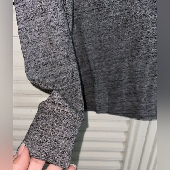 J.Crew Men’s Long Sleeve Grey‎ Heather Henley Size S - Picture 4 of 11